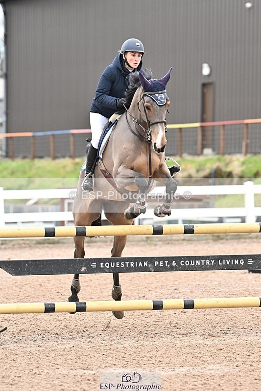 241206-121953-00676 - Cls 5 Newcomers and 1.10m Open