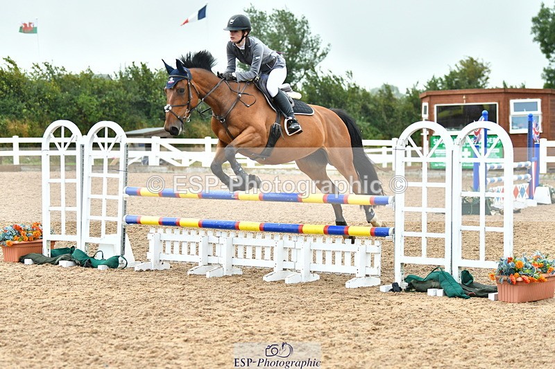 230812A-091958-07604 - Cls 25 A&B Brit nov & 90 Open