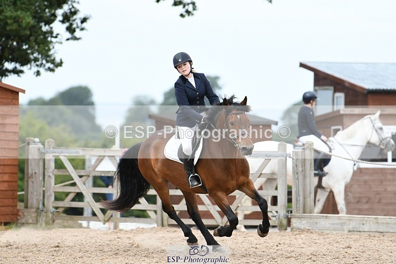 250807-111326-00516 - 90cm Round 1