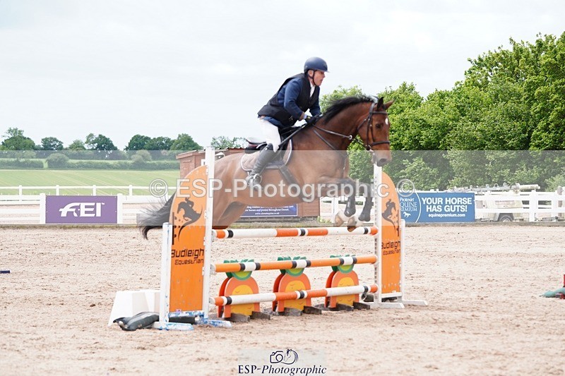 250525-115436-09311 - Cls 33 A&B Snr Disc & 1.00m Open