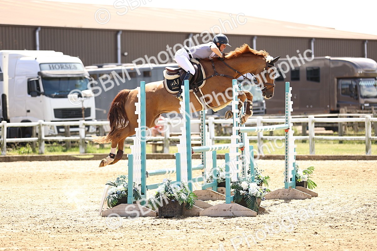 SBM_001417 - Class 16 - GFS Senior Newcomers 1.25m