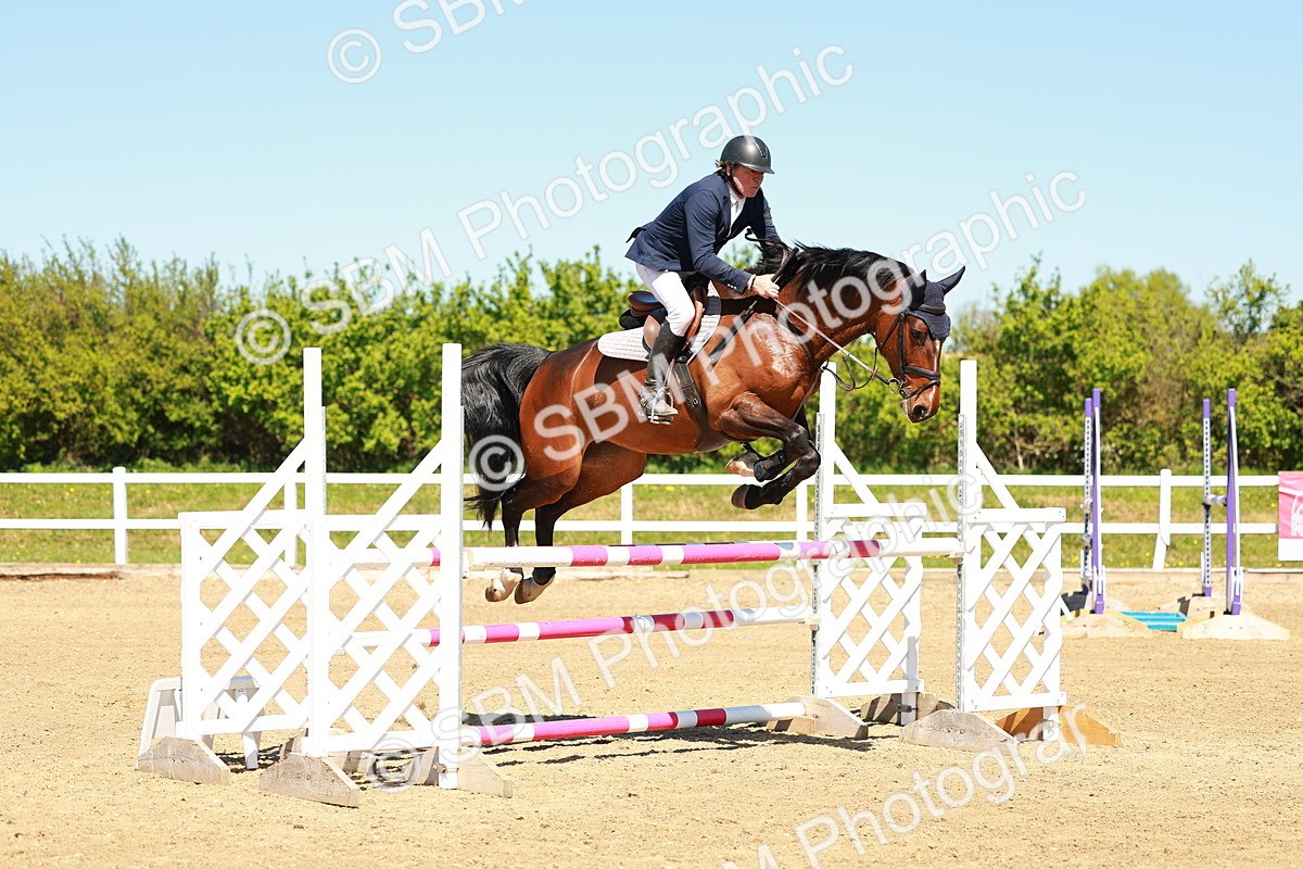 SBM_001060 - Class 4 - Senior Newcomers 1.10m