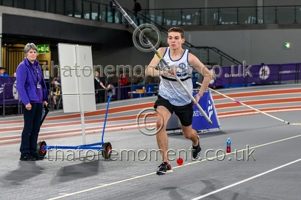 SeniorInd25-919023 - Field Male