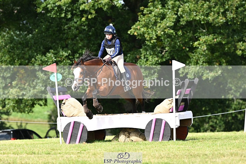 240825X-100653-30997 - 70cm XC 10.00 to 11.00