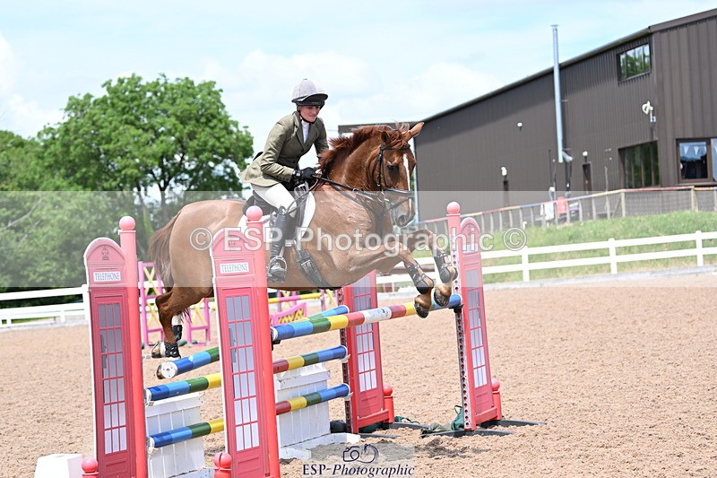 240619A-140906-00434 - Cls 4 Snr Newcomers and 1.10m Open