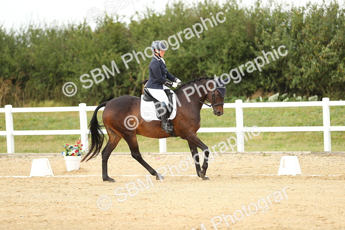 SBM_018480 - Class 14 - Novice 23 - 15.16-16.19