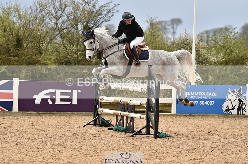 240327A-132846-00566 - Cls 4 Newcomers and 1.10m Open