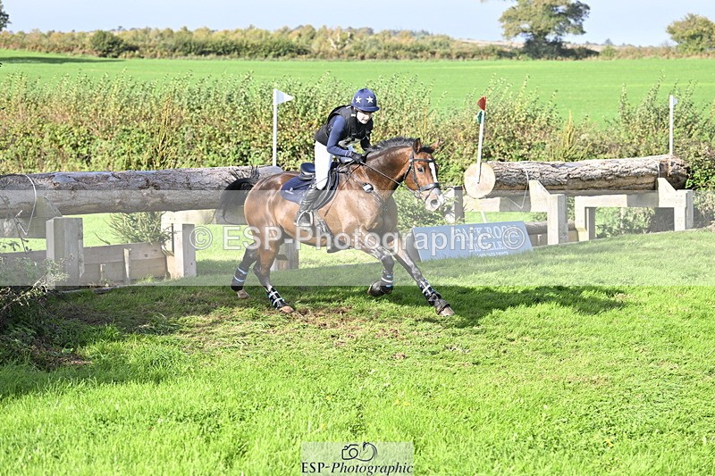 251024A-131911-11439 - B-160-Phoebe.Woods