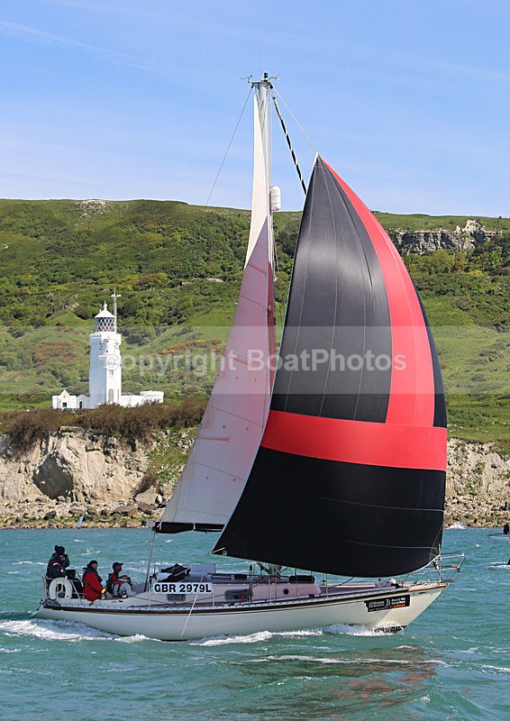130601 GBR2979L WT7A8800 - ROUND THE ISLAND RACE - 1st June 2013