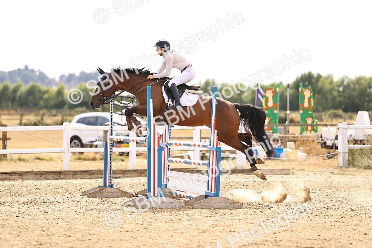 SBM_001656 - Class 6 - Senior Newcomers 1.10m