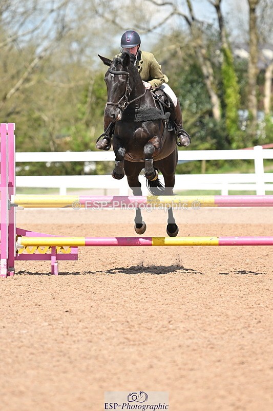 240504A-134443-01837 - Cls 18 & 19 Club & Schools 90cm