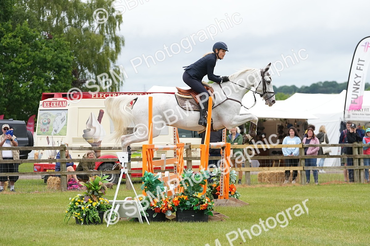 SBM_02019 - Class 200 - Martin Grant Homes Stakes 1.25m Open