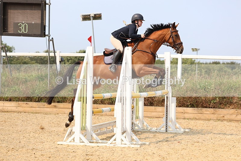 3E7A1441 - Class 4: Senior British Novice/90cm open