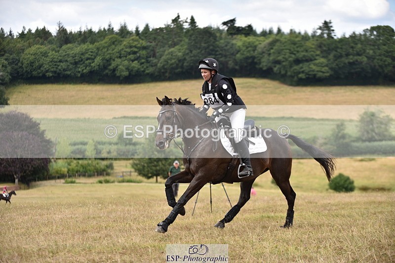 250802A-153958-07068 - F-284-Roxi.Foster-SKYES.ARCOS