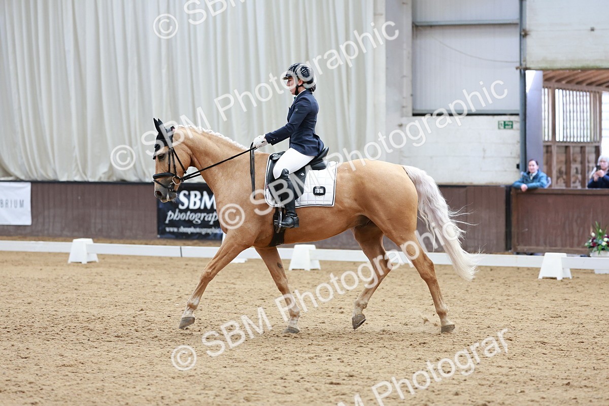 SBM_008733 - Class 6b - Novice 6 - 11.02-12.19