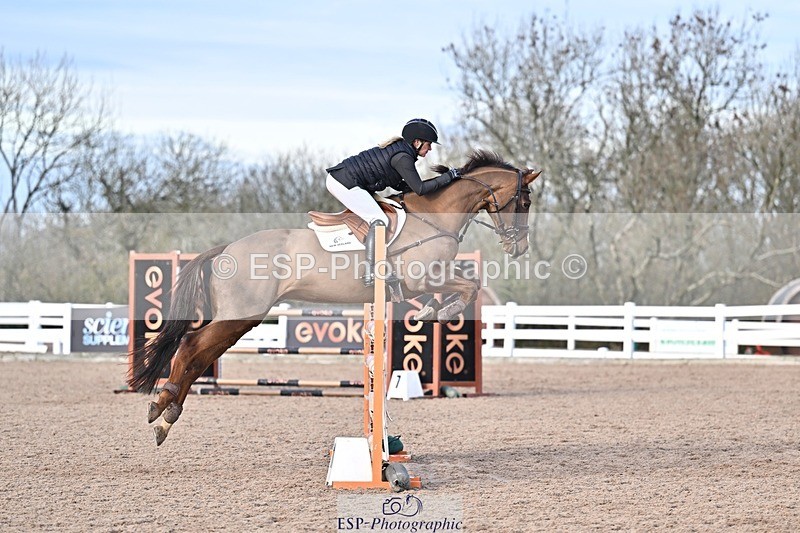 251126-125528-00547 - Cls 4 Newcomers and 1.10m