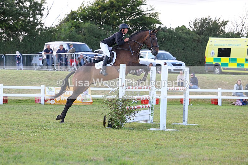 3E7A4614 - Class C1: Showjumping Senior Newcomers/1.10m open