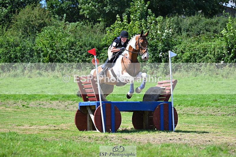 240811A-141702-04807 - 154-