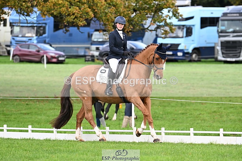 251023A-113200-03601 - G-513-Mimi.van.Ufford