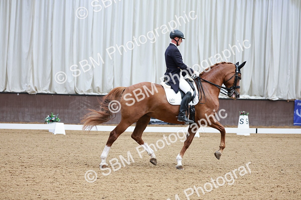 SBM_015702 - Class 5 - FEI INT II - 15.48-17.00