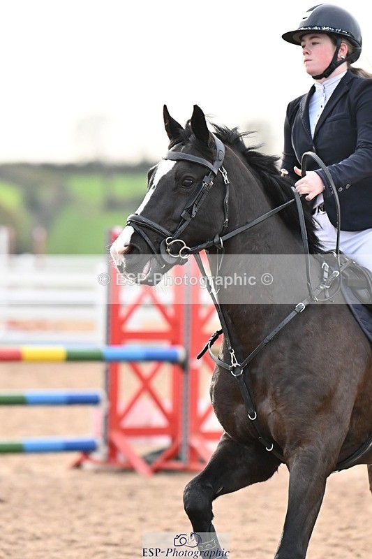 241117X-100728-03578 - Cls 09s Pony intro 90cm