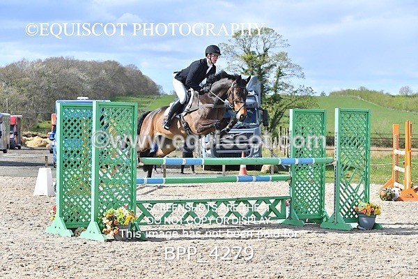 BPP_4279 - CLASS 8 FRI Senior Foxhunter/ 1.20m Open