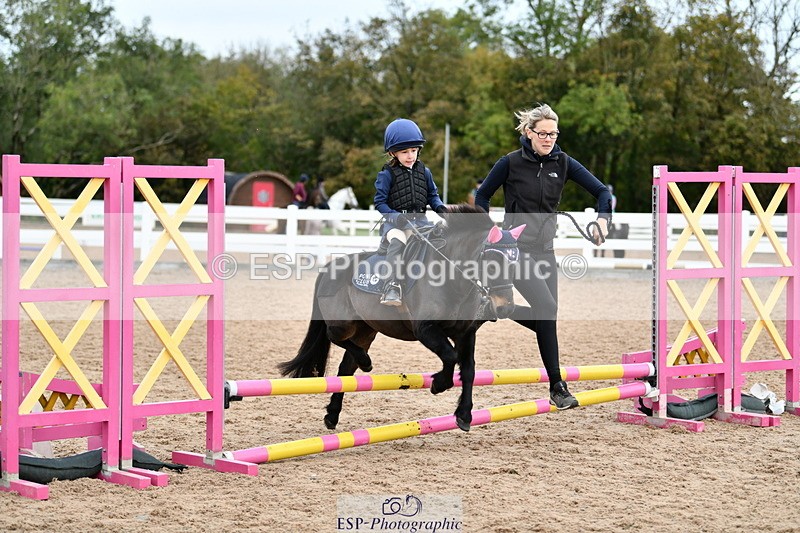 241013B-103351-00399 - Cls 2c 40cm Lead Rein