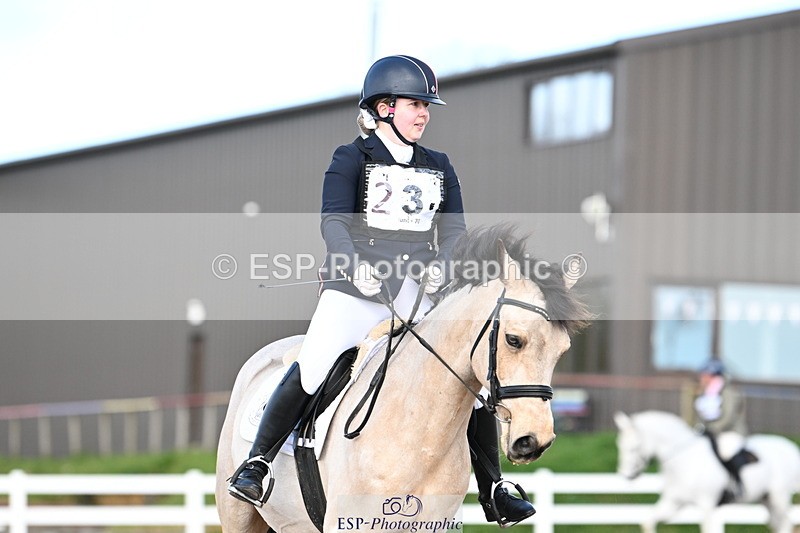 240324A-134400-03725 - Novice 27, 12.30 to 13.50