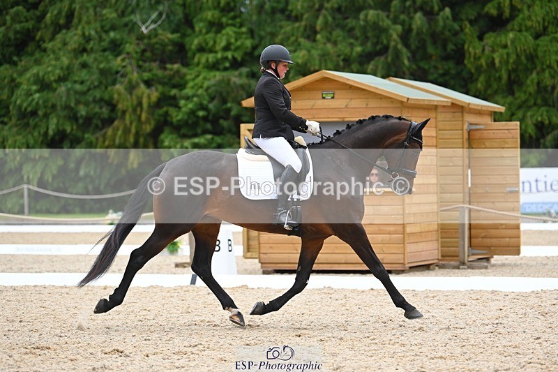 230813-175222-08765 - Cls 14 Medium Silver 16.45 to End