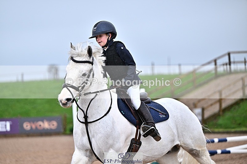 260208-130413-01269 - Cls 18 Clear Round 50cm