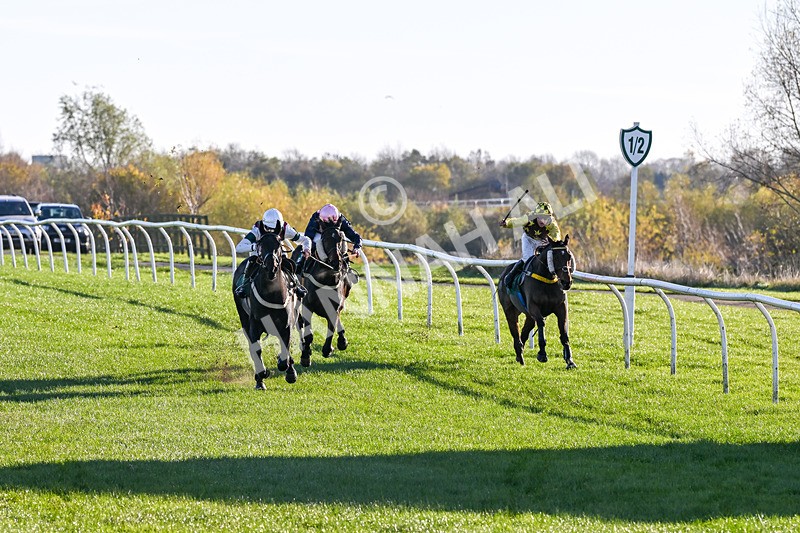 211125-Race 1-I See The Sea-6672 - Race 1