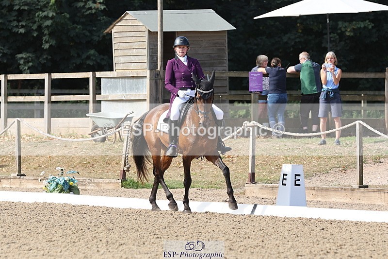 250809A-100901-02307 - 004-Nicola.KayesBoss.X