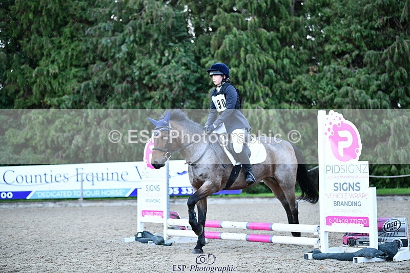 251004A-100907-00372 - Classes 1-2-3 40cm