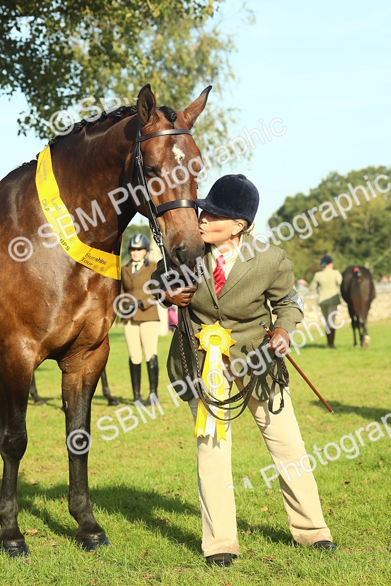 SBM_58636 - S37 - Starters In Hand Showing