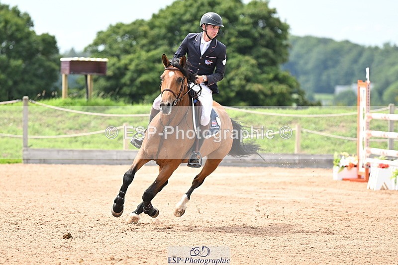 240718A-140426-05875 - Cls 33, YH 7 Yr Olds 1.30m