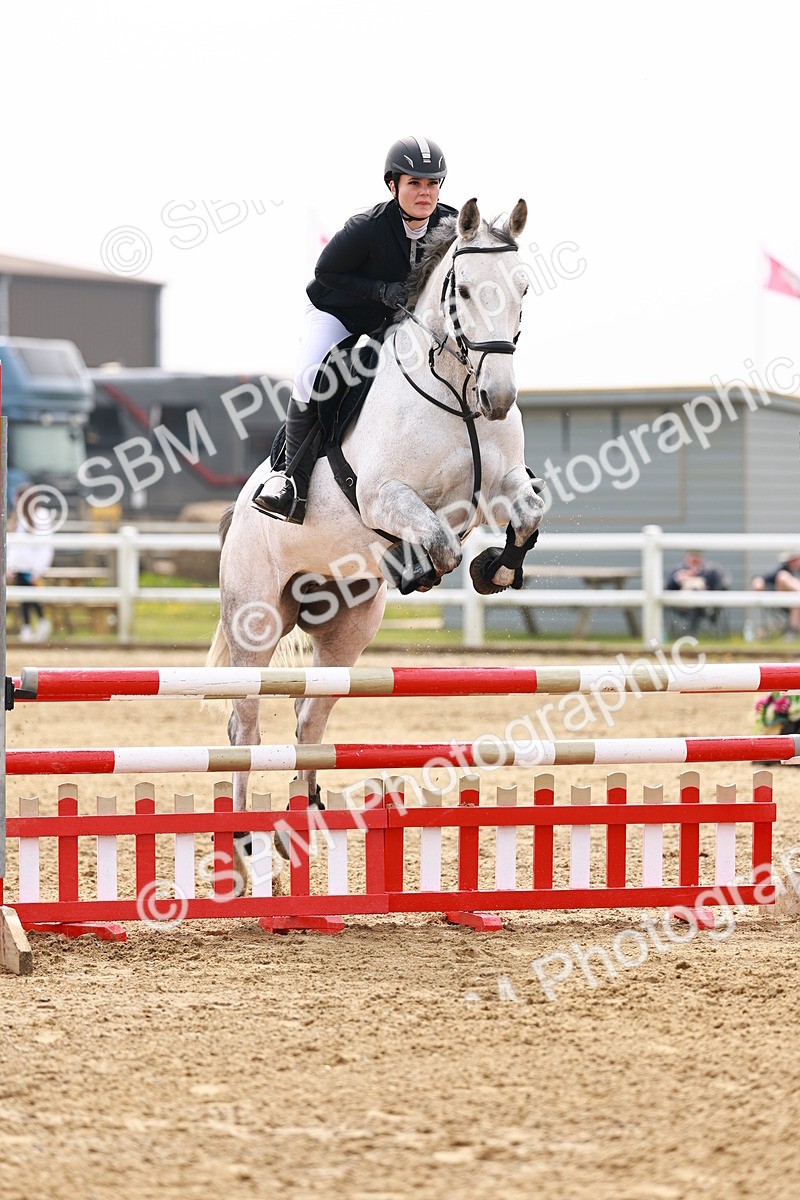  - Class 17 - Senior 1.05m