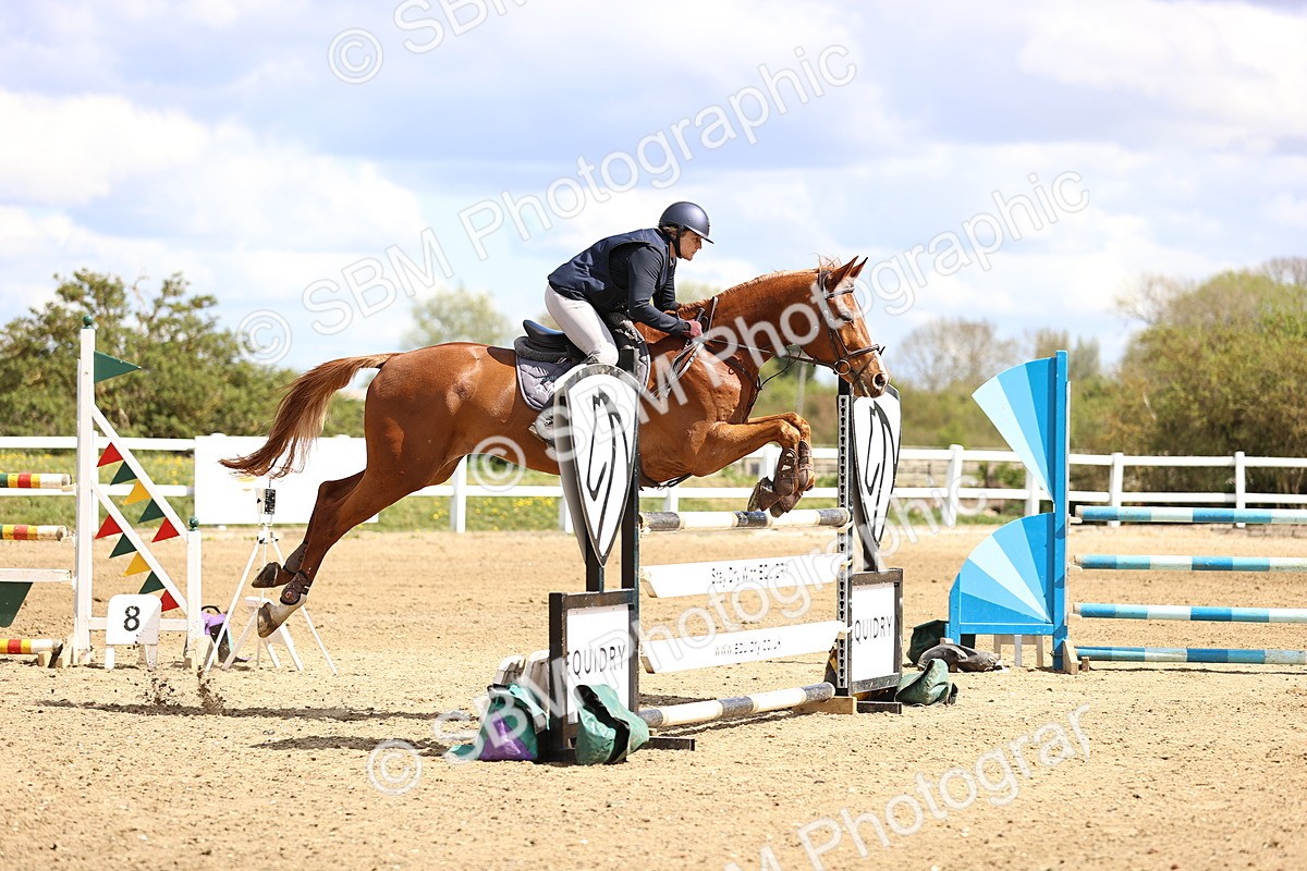 SBM_003934 - Class 17 - Senior Newcomers - 1.10m