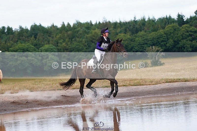250802A-174500-08991 - H-352-Emma.Hurworth-STEREN.OF.AVALON