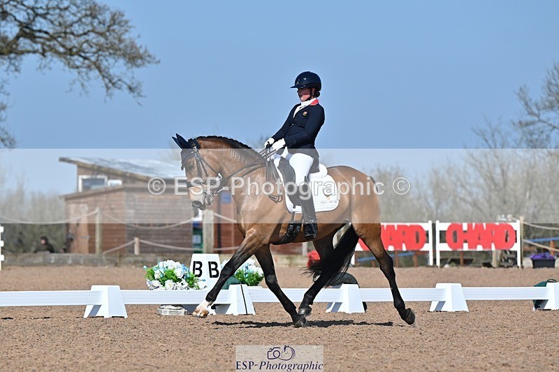 250405-105629-10061 - 115-Isla.Sully-Vagabond.De.Massa