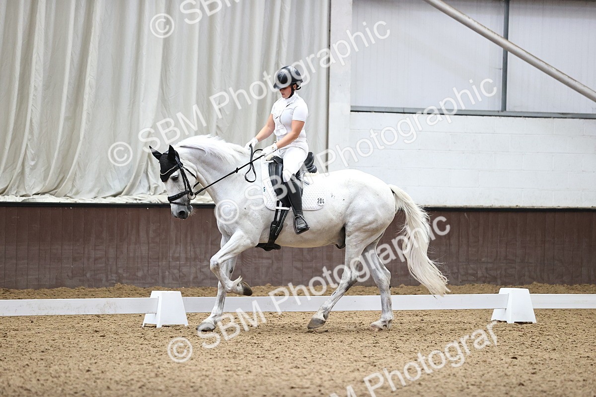 SBM_000912 - Novice 4 Warm Up