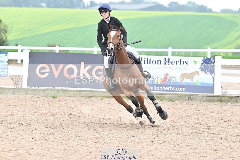 250920-121225-01045 - Cls 24+25 Club and Schools 80cm