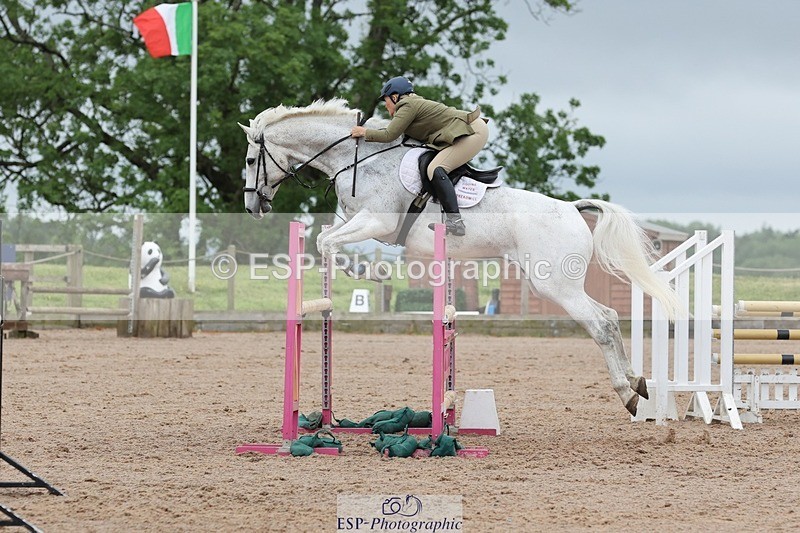 250524-094400-03918 - Cls 13  A&B 1.05m & 1.10m open