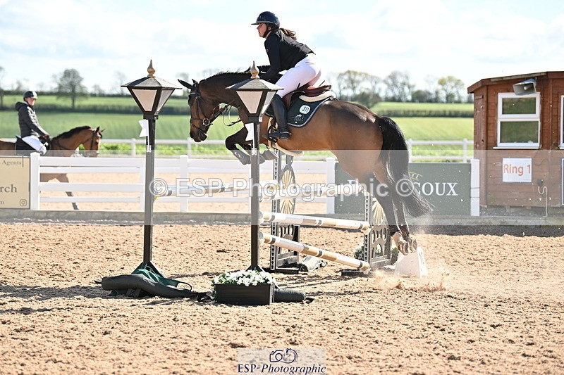 240419A-161113-08802 - Cls 14, 1 Star Bronze Tour 1.10m