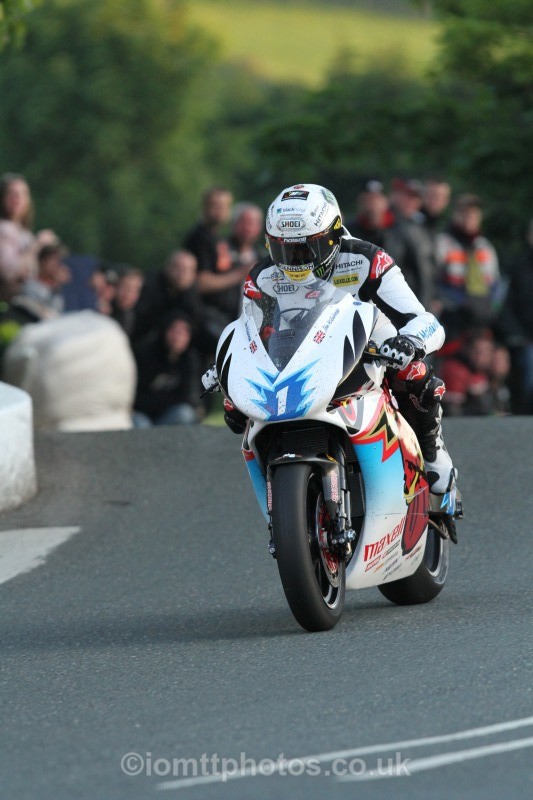John McGuinness/ MUGEN - SES TT Zero
