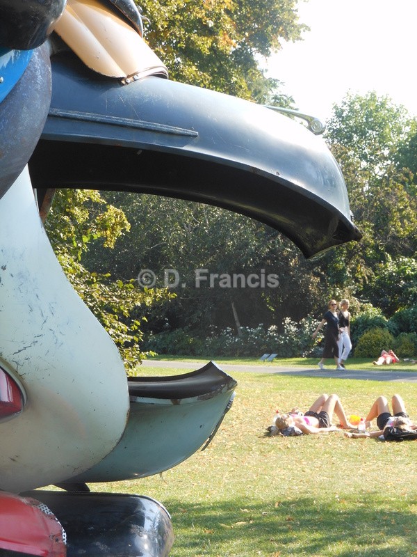Image 4 - Frieze Sculpture at Regent's Park