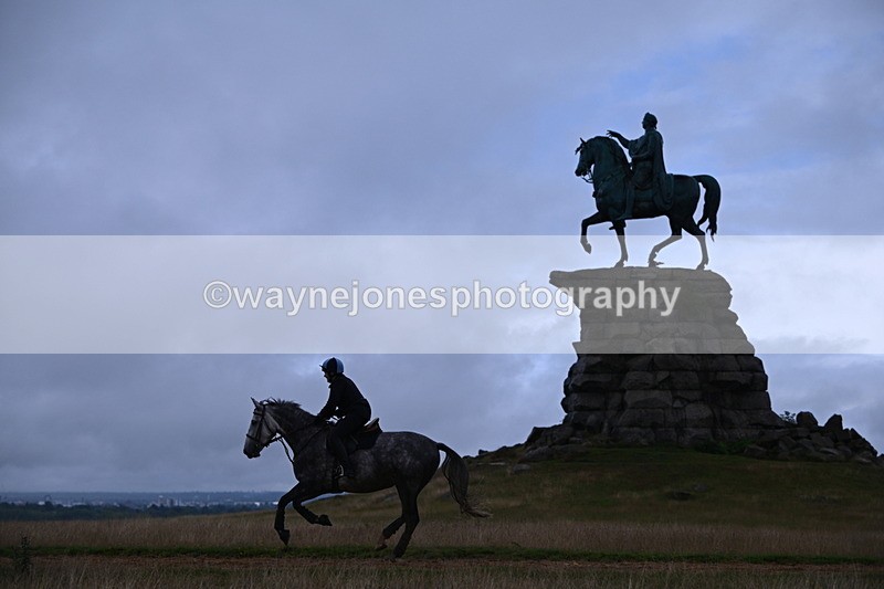 DSC_3723 - Time at Statue 13:51 to 14:55