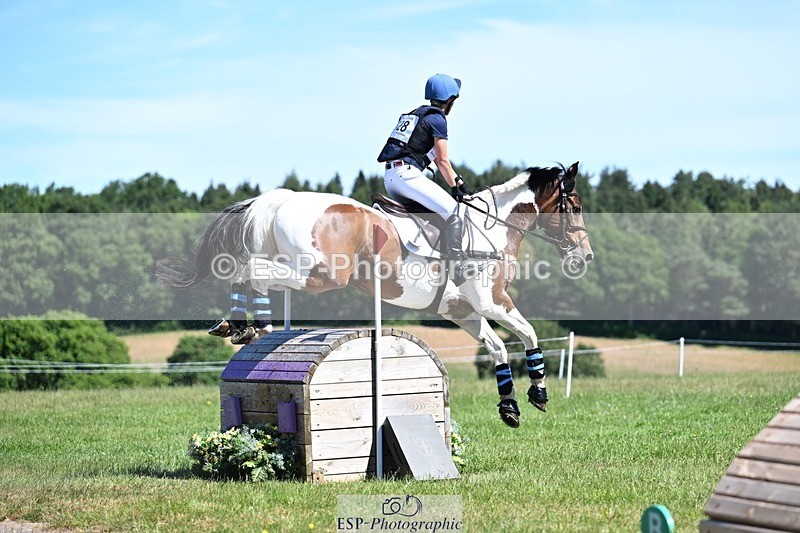 260530A-112216-13354 - C-328-Emma.Scott