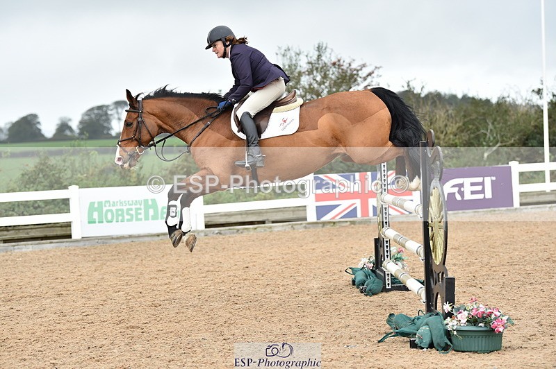 231013A-132138-01783 - Cls 3 1.05m Amateur Quali