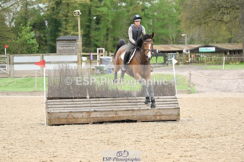 240411-121205-01209 - Group 4 XC