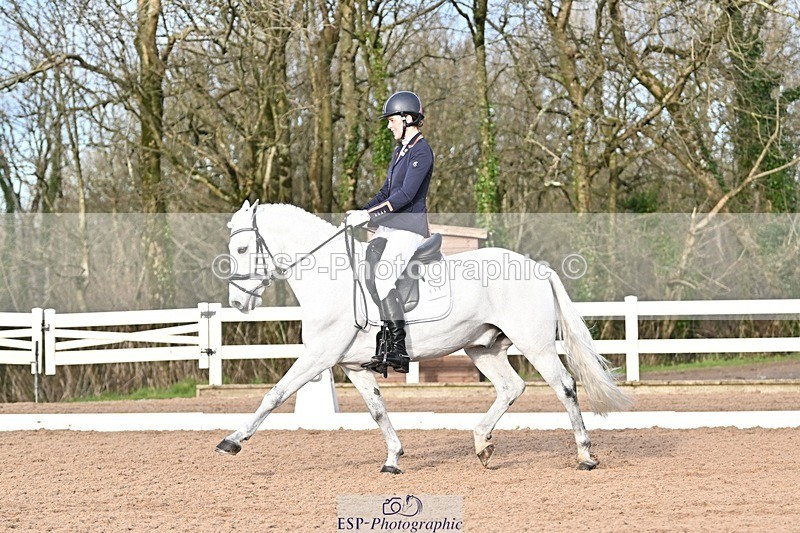 241214-130442-01824 - 111-Anya.Hitt-Cnoc.an.Noinin.Clover